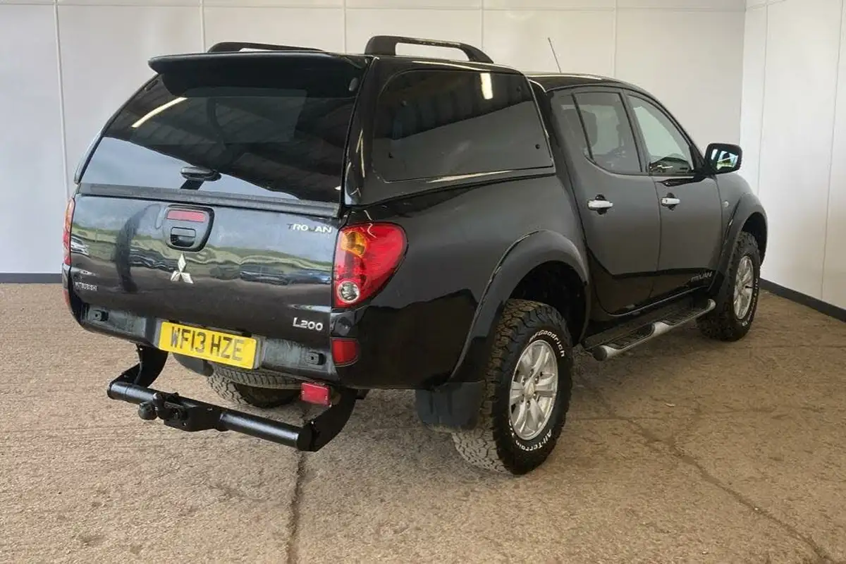 2013-mitsubishi-l200-25td-trojan-big-3