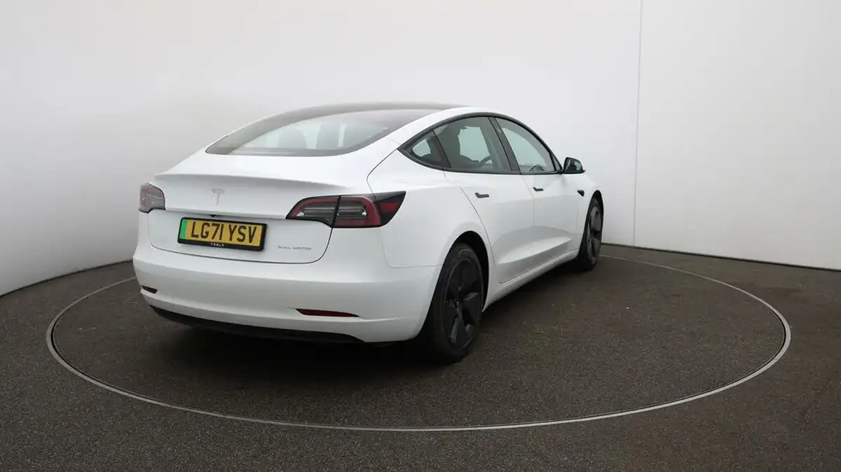 2021-tesla-model-3-e-long-range-awd-big-54