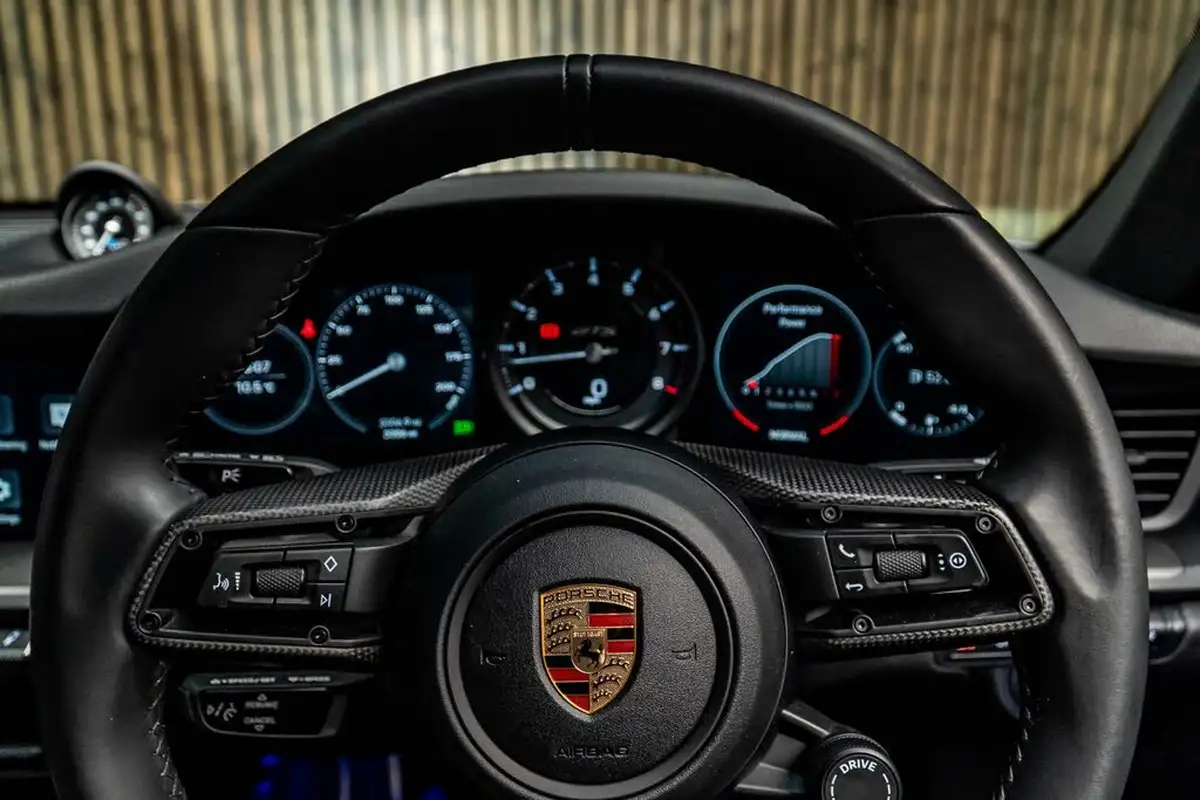 2022-porsche-911-30-carrera-gts-coupe-big-31