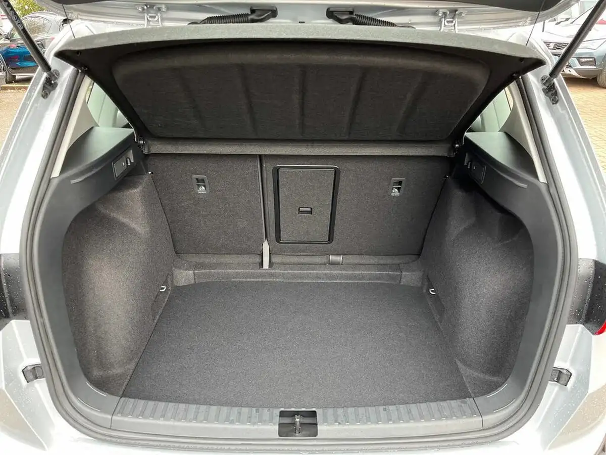 2025-seat-ateca-15-ecotsi-se-technology-dsg-big-11