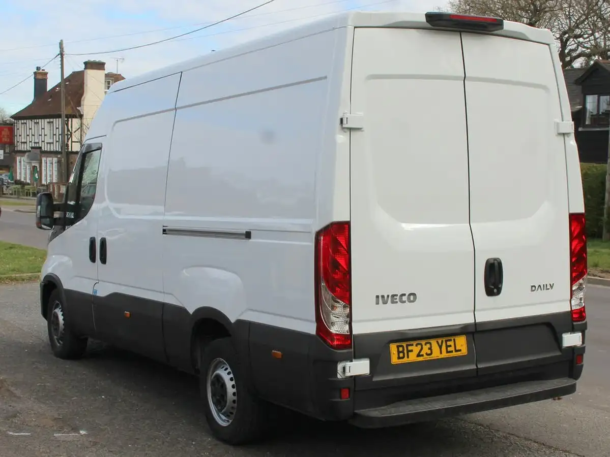 2023-iveco-daily-s-class-23td-35s14v-business-3520mm-h2-136pseu6dt-big-24