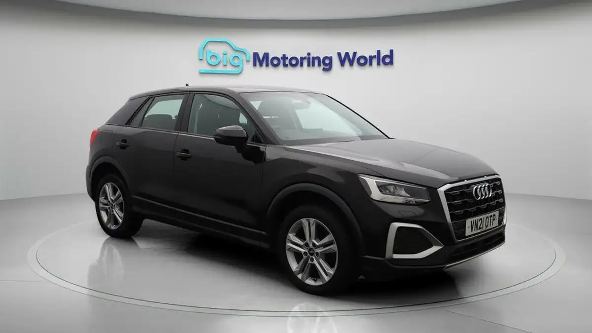 2021-audi-q2-10-30-tfsi-sport-big-1