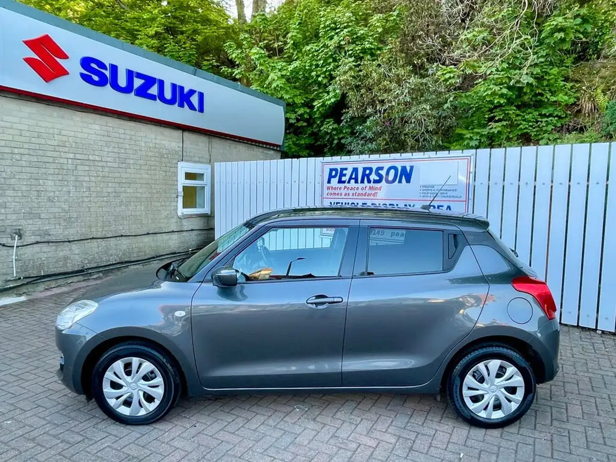 2017-suzuki-swift-12-dualjet-sz3-big-8