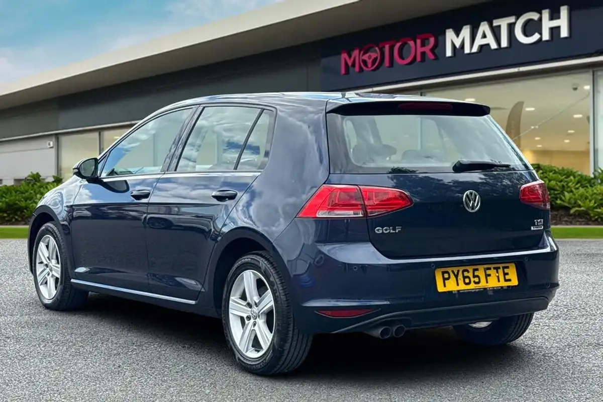2016-volkswagen-golf-14-match-5d-big-1