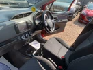 2016-toyota-yaris-133-design-small-28