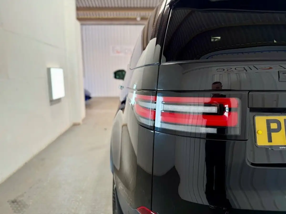 2020-land-rover-discovery-30-sd6-hse-luxury-big-34
