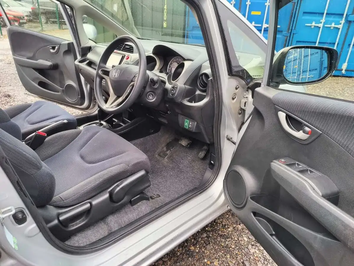 2013-honda-jazz-big-5