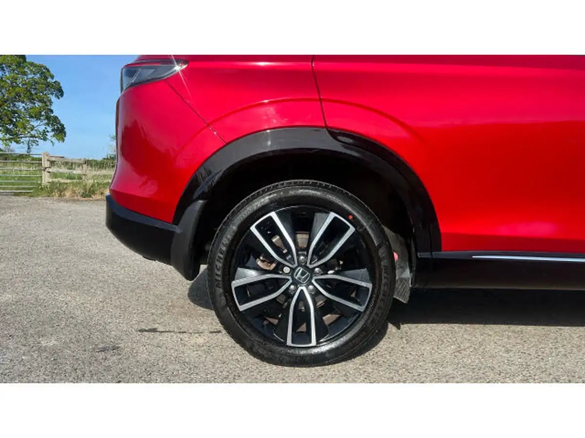 2022-honda-hr-v-15-i-mmd-advance-big-8