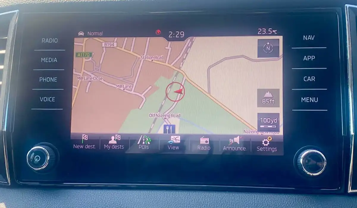 2018-skoda-karoq-15-tsi-se-l-ss-dsg-big-31