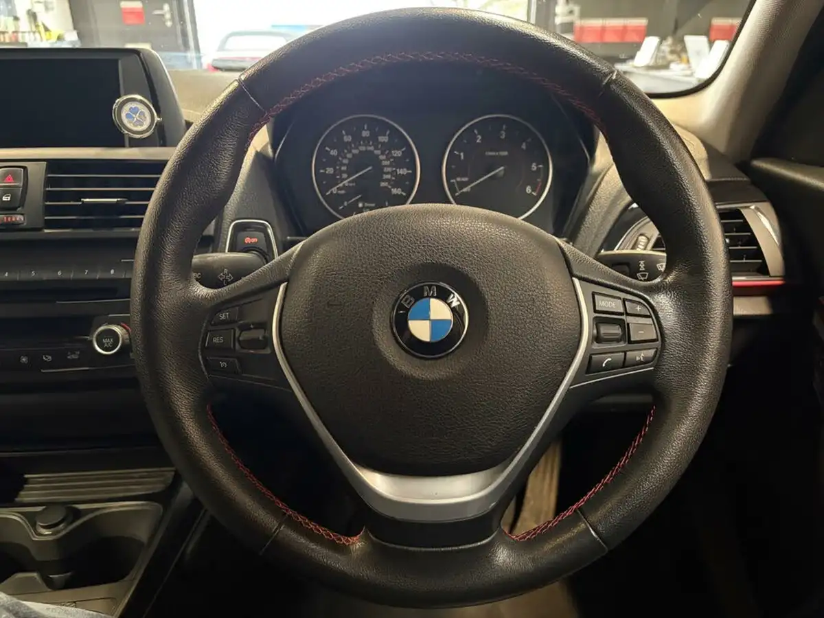 2012-bmw-1-series-20td-118d-sport-hatchback-5d-big-20