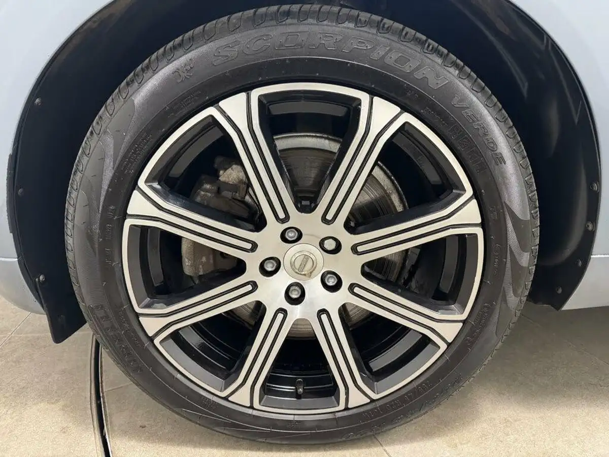 2018-volvo-xc60-20-t8-inscription-pro-390bhp-twin-engine-big-25