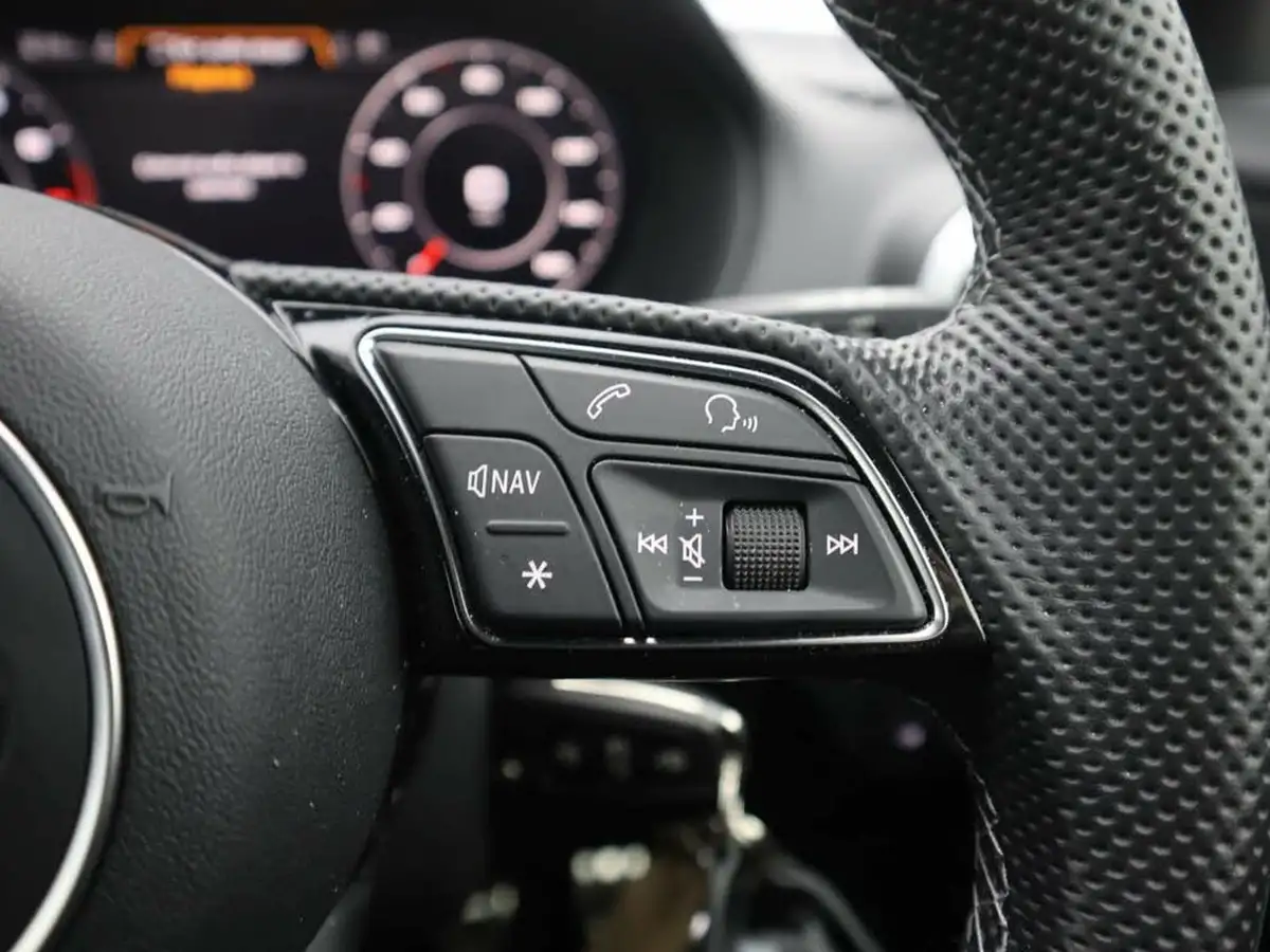 2022-audi-q2-15-35-tfsi-s-line-big-26