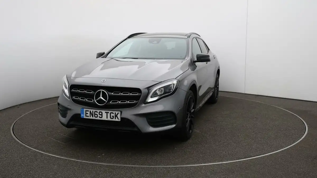 2020-mercedes-benz-gla-class-16-gla-200-amg-line-edition-plus-7g-dct-big-32