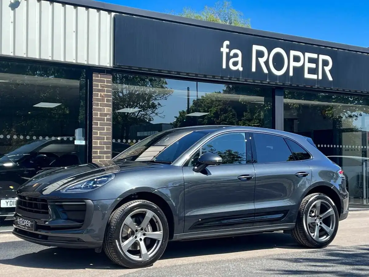 2023-porsche-macan-20-big-1