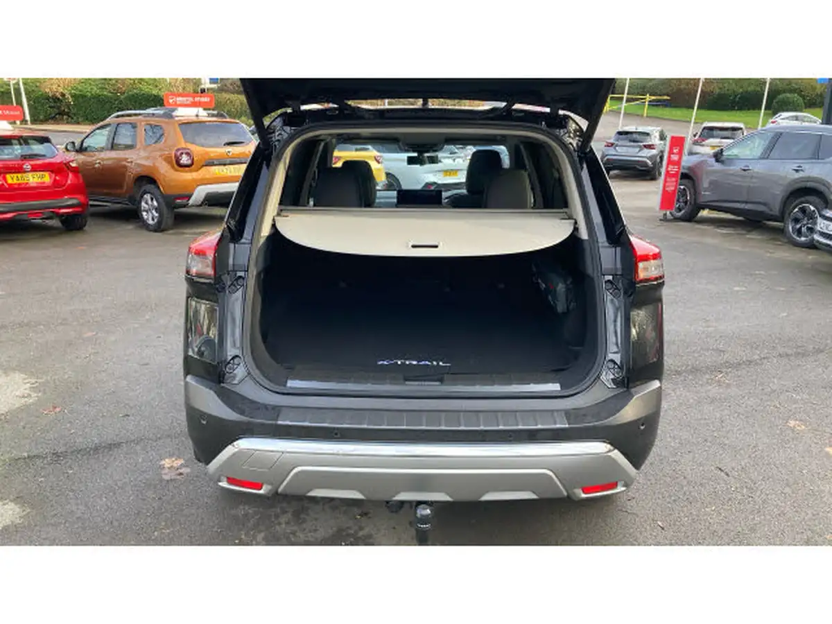 2024-nissan-x-trail-15-e-power-tekna-213ps-e-4orce-big-3