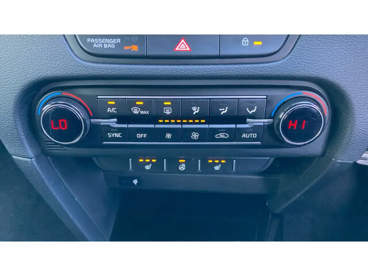 2024-kia-ceed-15-t-gdi-gt-line-s-138bhp-big-28