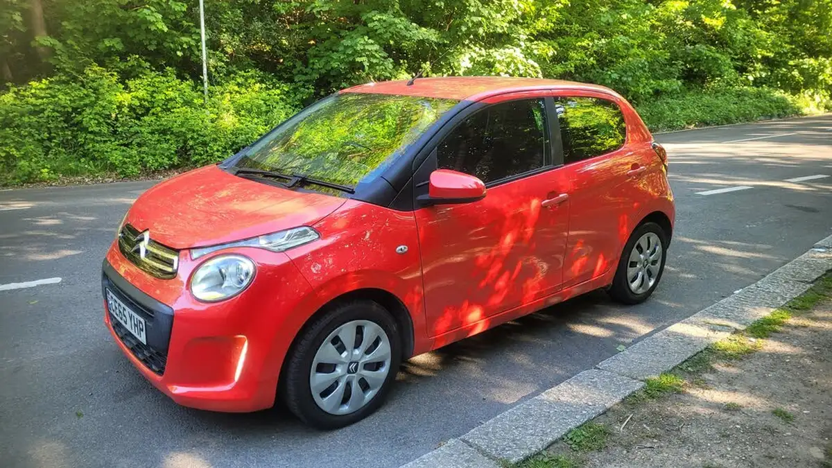 2015-citroen-c1-10-vti-feel-5d-big-2
