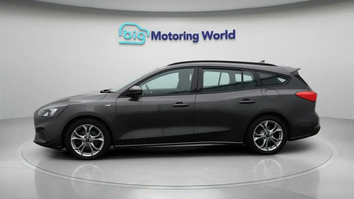 2020-ford-focus-10t-st-line-edition-125ps-hybrid-mhev-estate-big-4