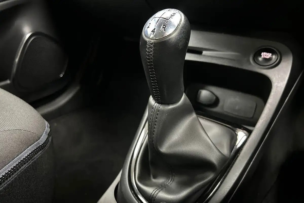 2016-renault-captur-15dci-dynamique-nav-90bhp-energy-ss-big-18