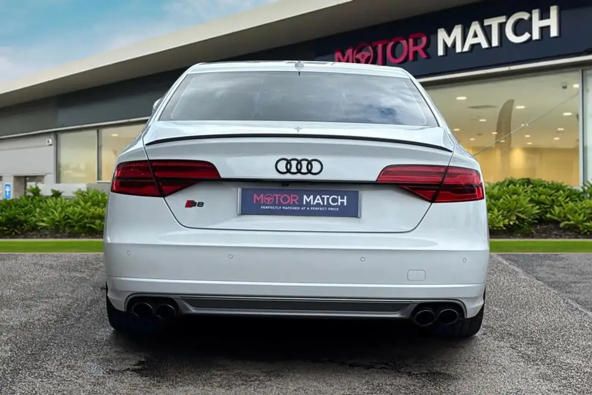 2016-audi-s8-40-tfsi-quattro-520ps-big-3