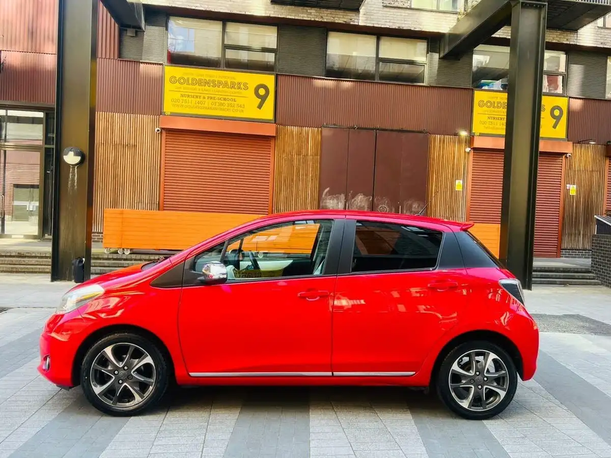 2014-toyota-yaris-133-trend-smart-pack-big-2