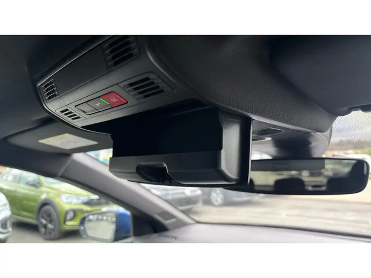 2024-volkswagen-polo-10-tsi-r-line-115ps-dsg-big-25