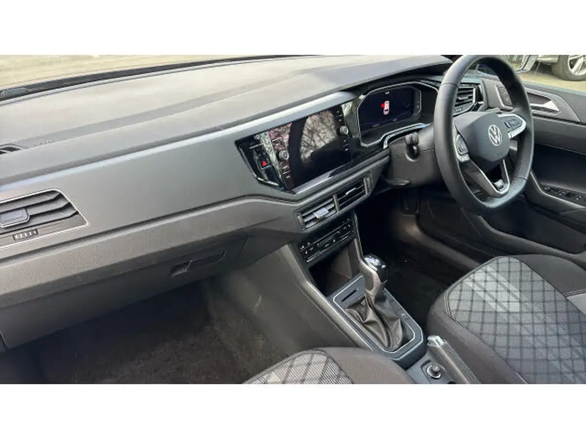 2024-volkswagen-polo-10-tsi-r-line-115ps-dsg-big-1