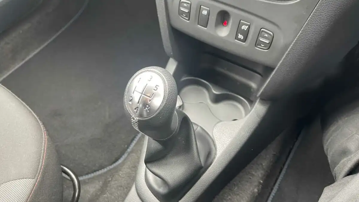 2019-dacia-sandero-stepway-09-tce-techroad-big-24
