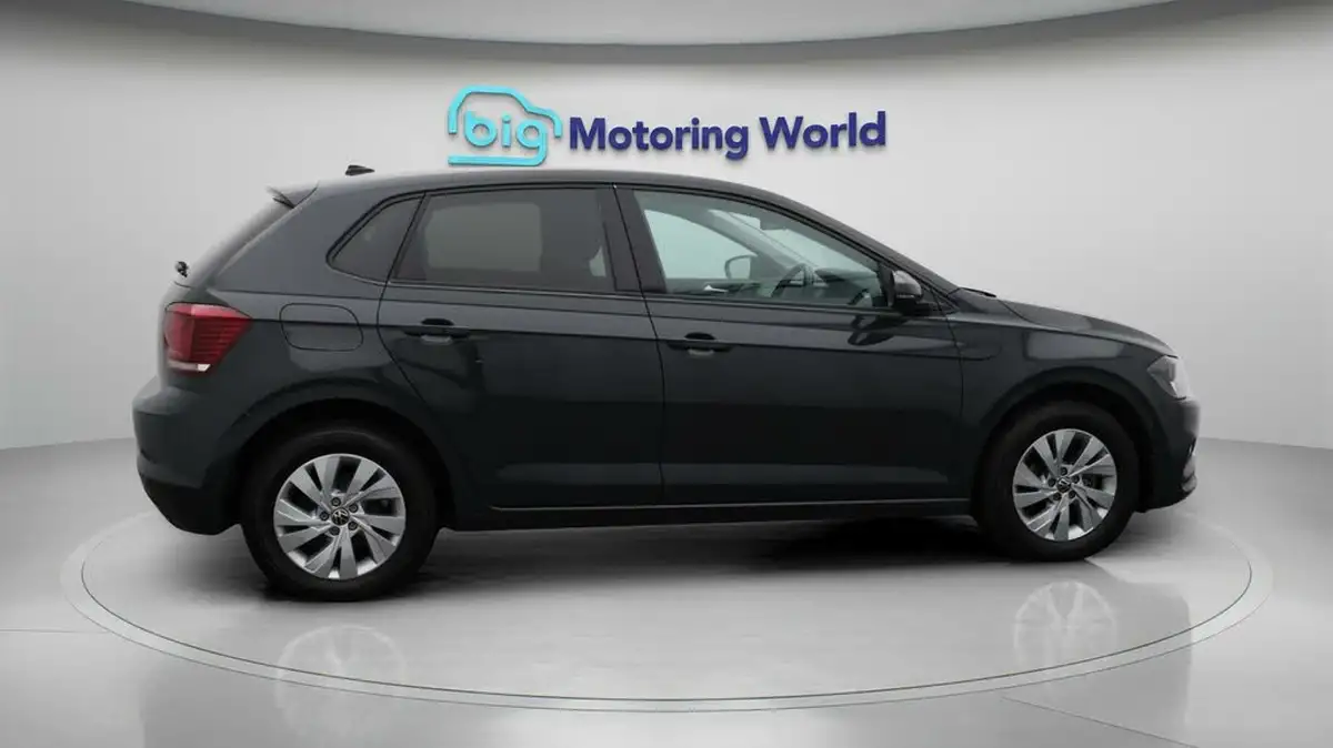 2021-volkswagen-polo-10-tsi-match-dsg-big-8