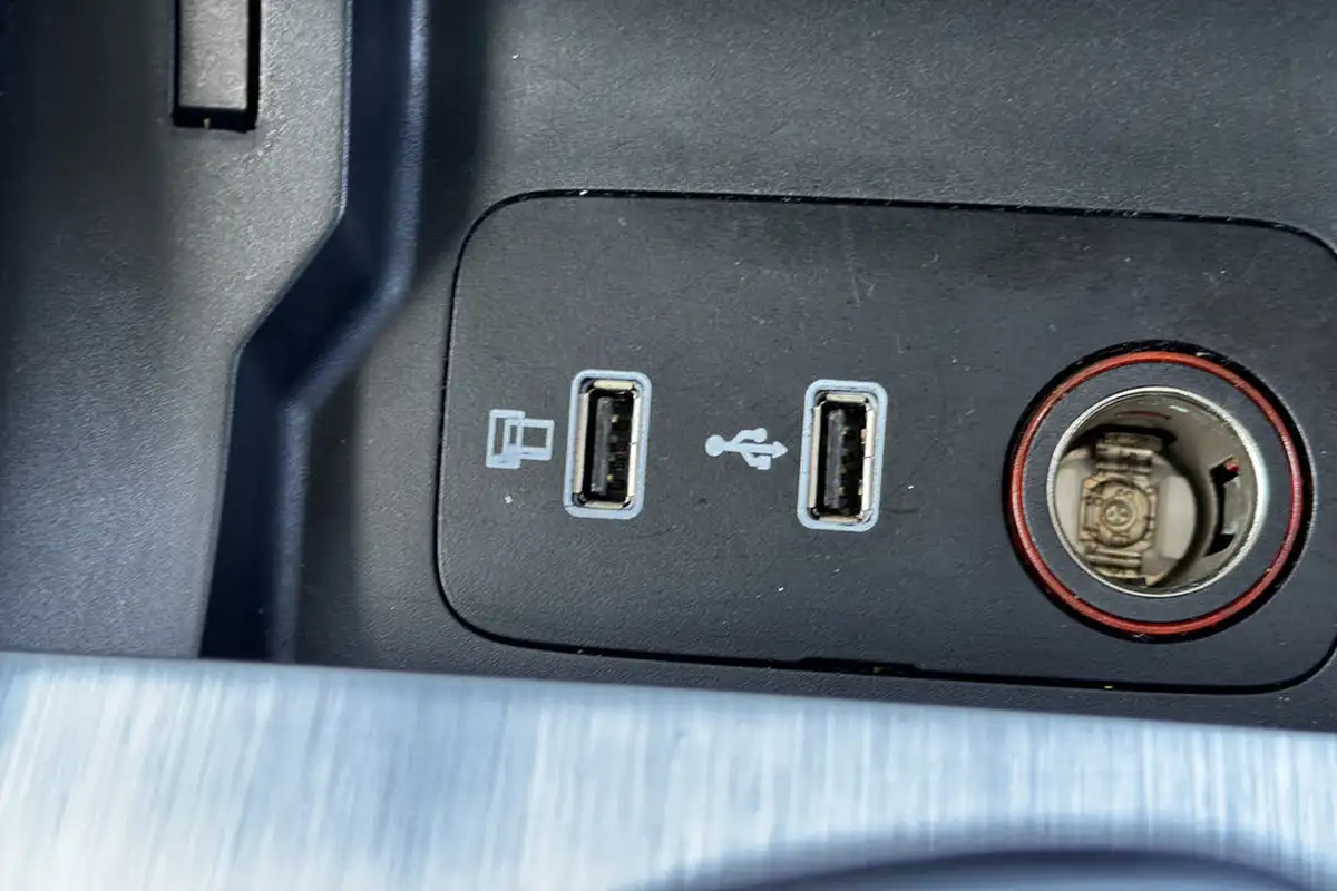 2023-mg-hs-15t-gdi-trophy-258ps-plug-in-hybrid-auto-big-22