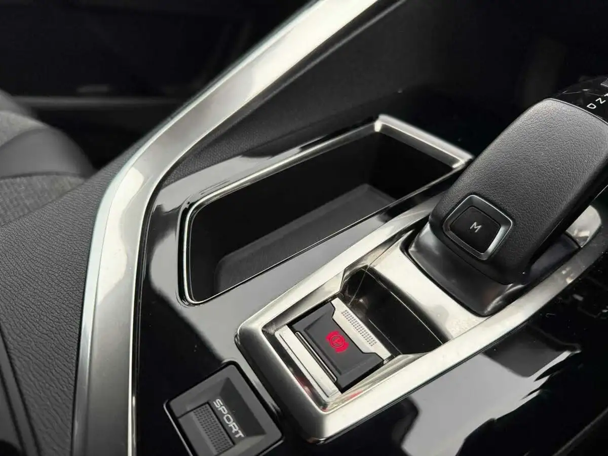 2020-peugeot-3008-suv-12-puretech-allure-eat8-big-53