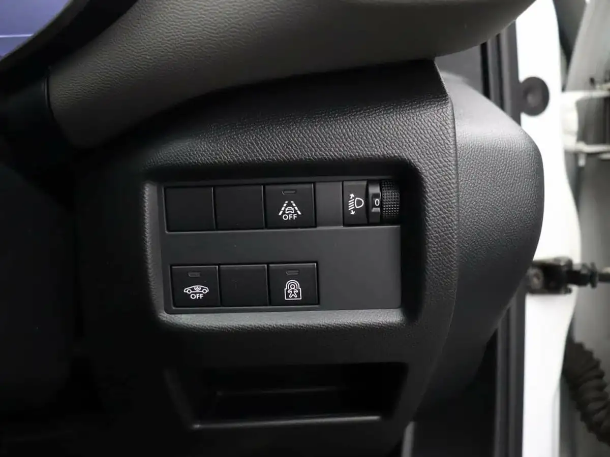 2020-citroen-c5-aircross-15bluehdi-flair-big-32