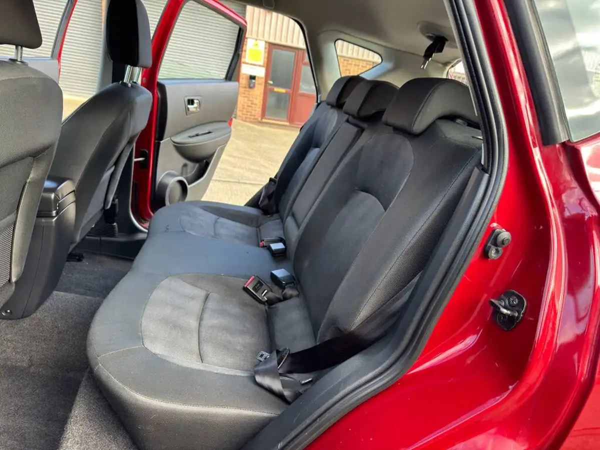2010-nissan-qashqai-15td-acenta-big-25