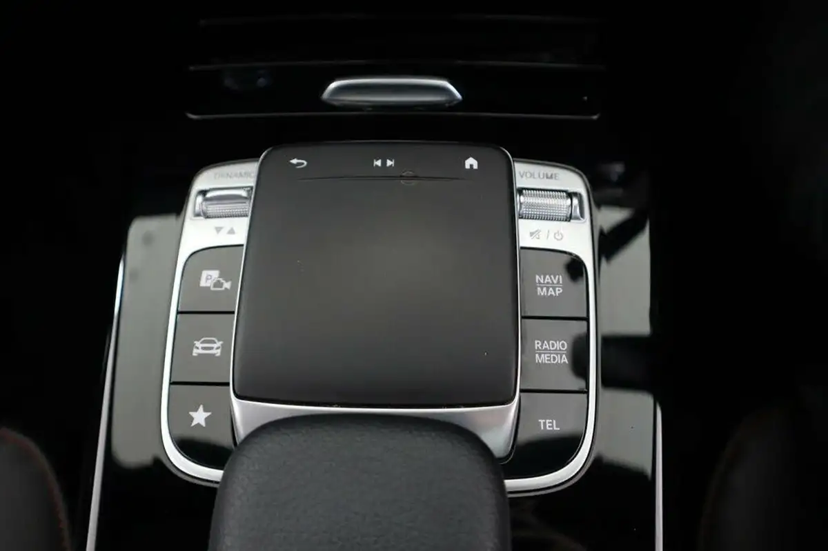 2020-mercedes-benz-a-class-15d-a180d-amg-line-executive-saloon-4d-7g-dct-big-53