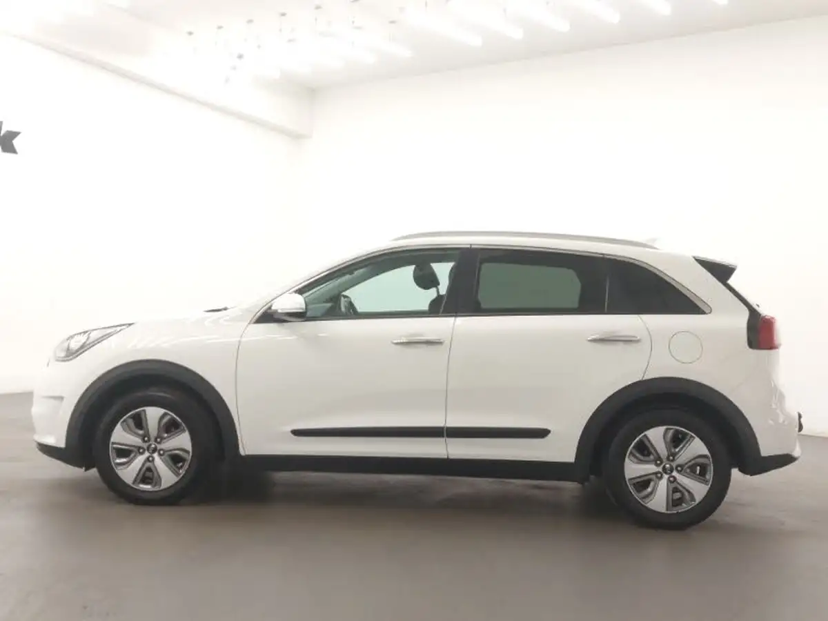 2018-kia-niro-16-gdi-2-adap-big-3