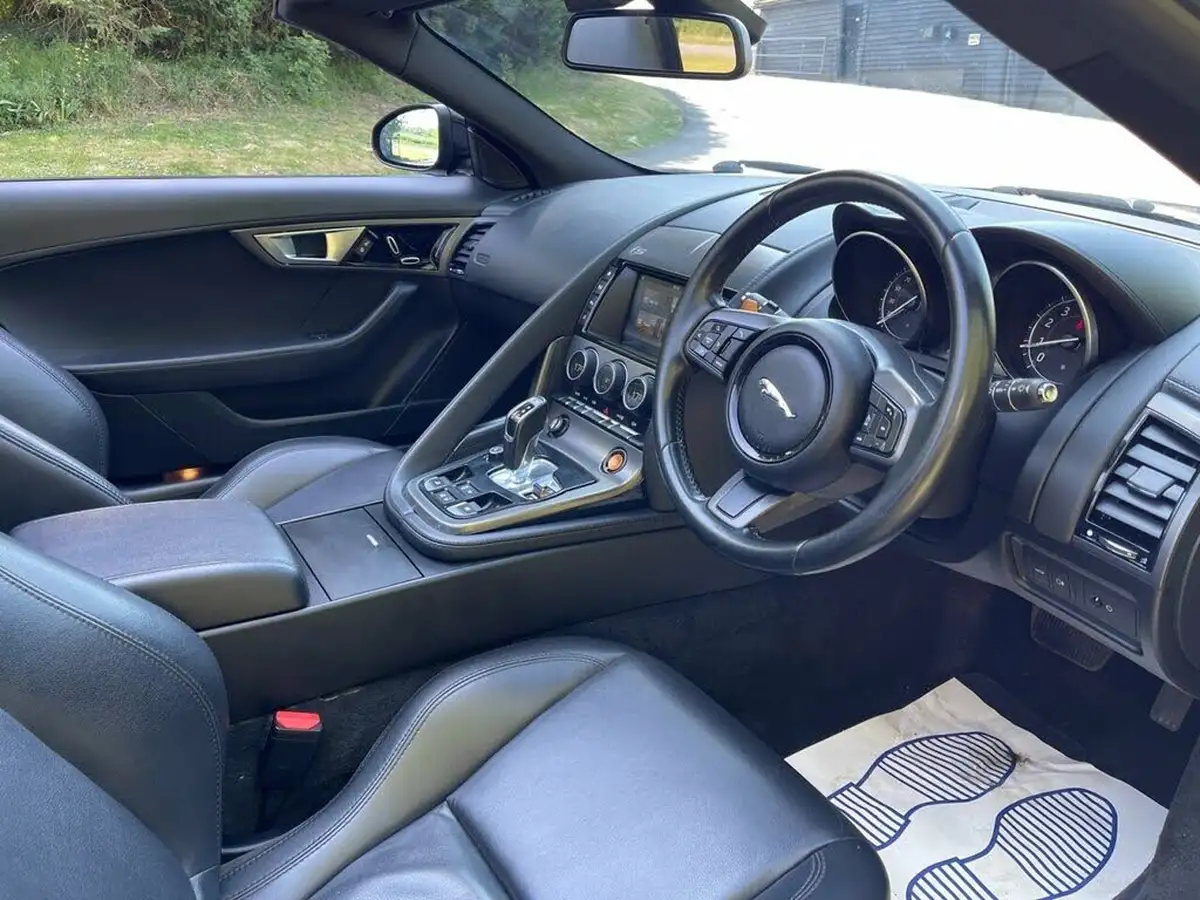 2017-jaguar-f-type-30-v6-sc-s-convertible-auto-big-26
