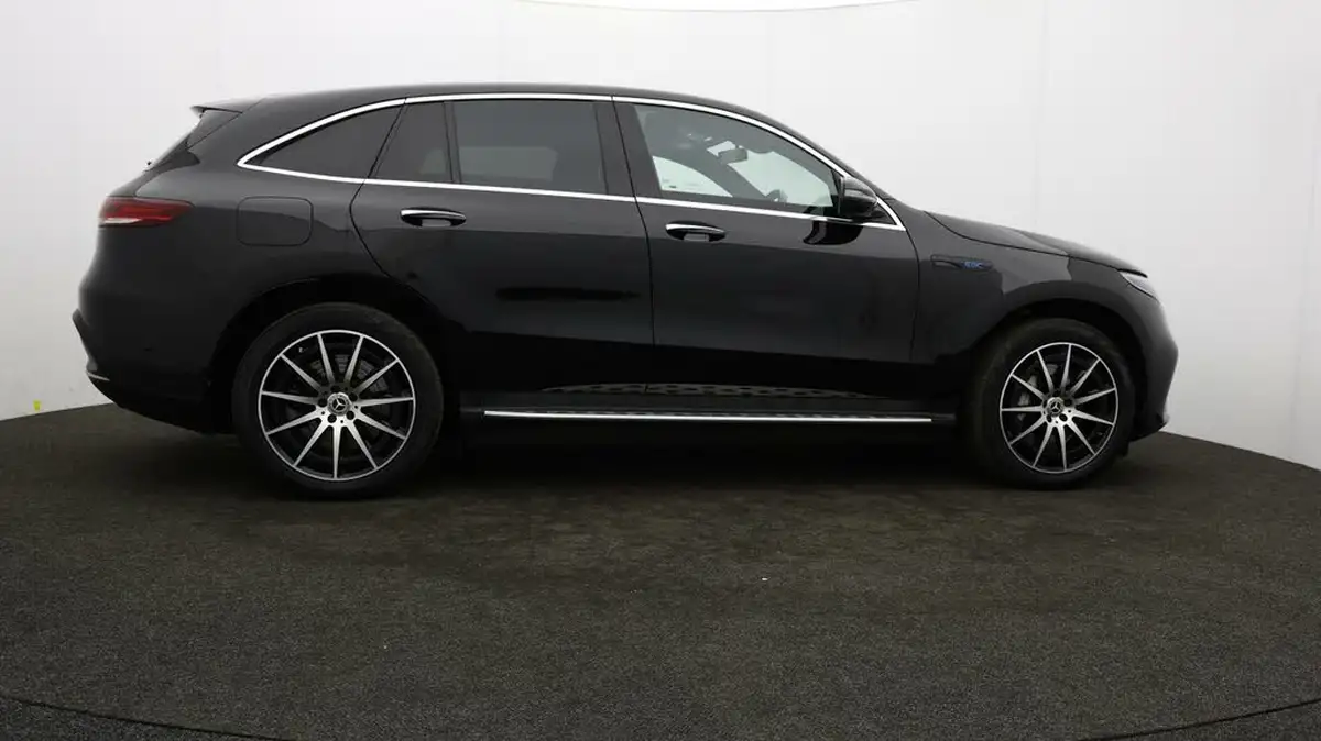2022-mercedes-benz-eqc-e-eqc-400-amg-line-big-37