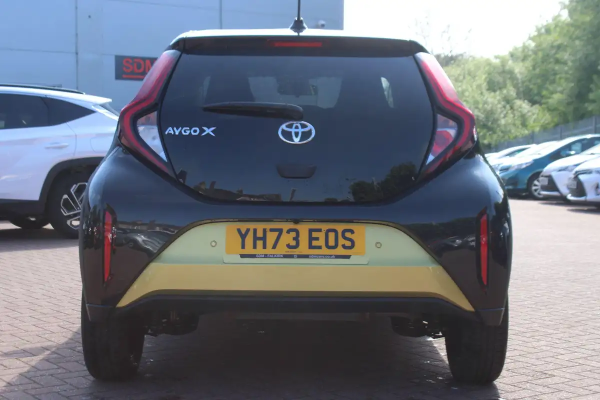 2023-toyota-aygo-x-10-vvt-i-edge-cvt-big-5