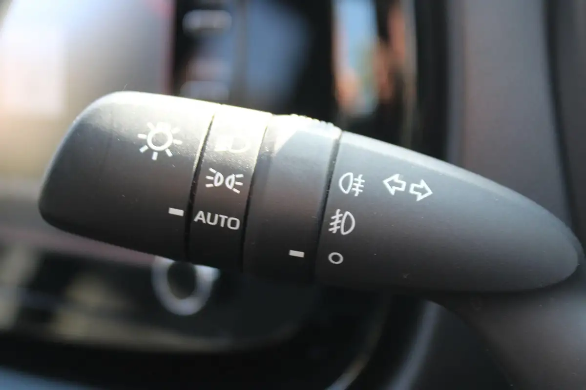 2023-toyota-aygo-x-10-vvt-i-edge-cvt-big-29