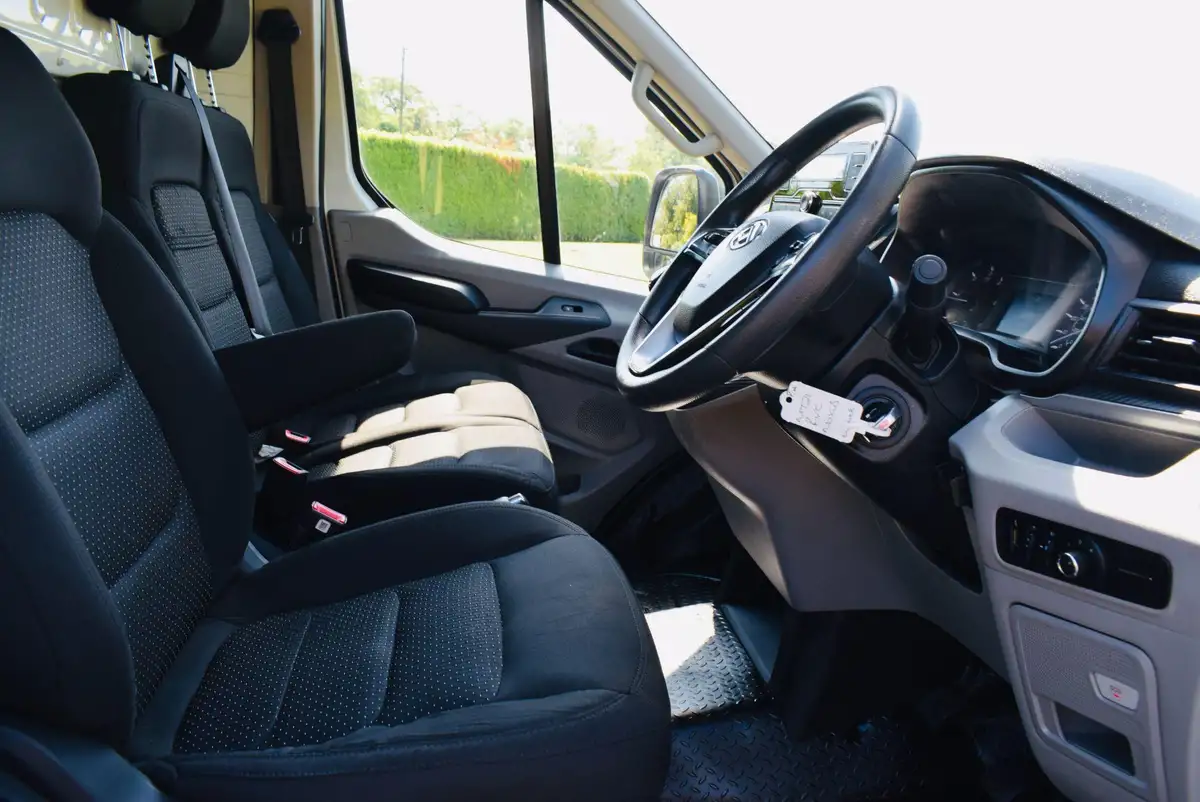 2021-maxus-deliver-9-20tdi-l3h2-big-9