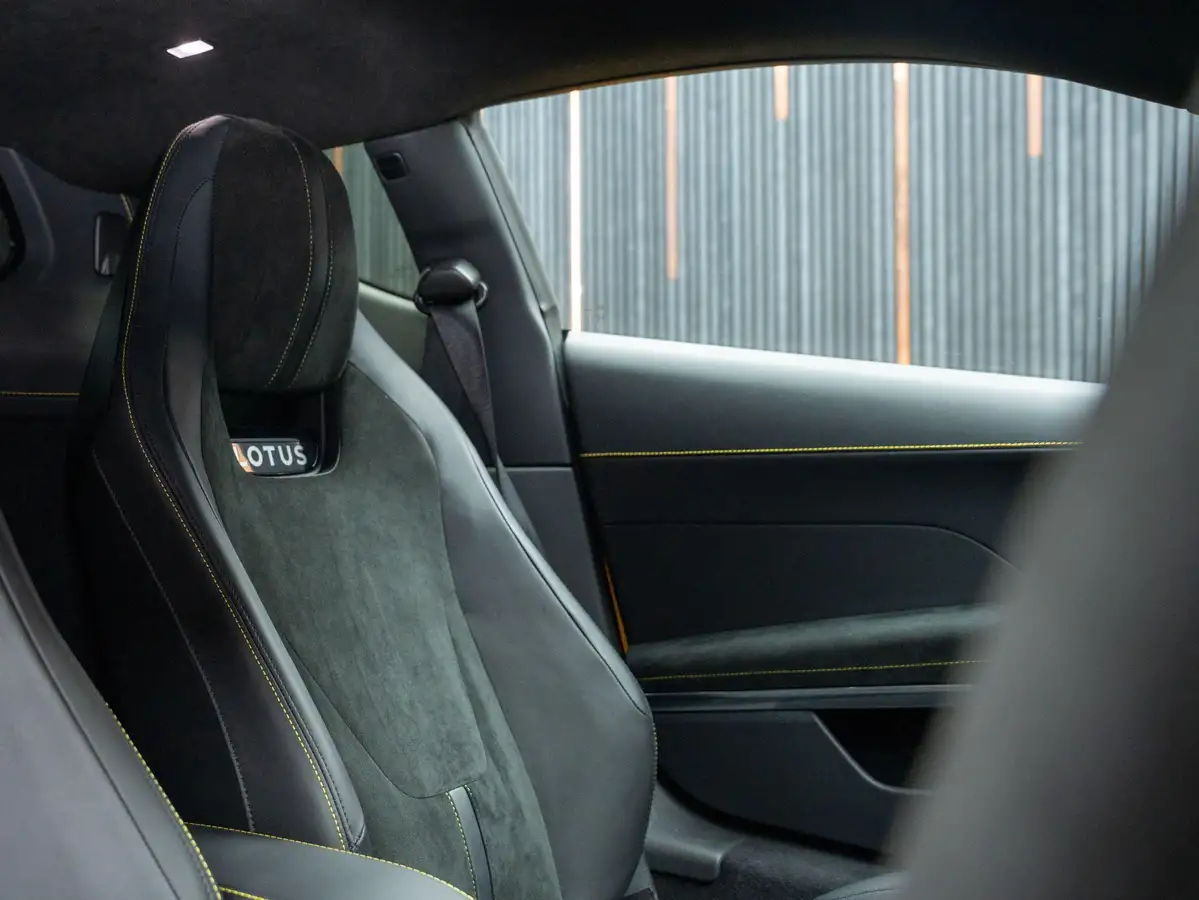 2023-lotus-emira-35-first-edition-v6-big-32