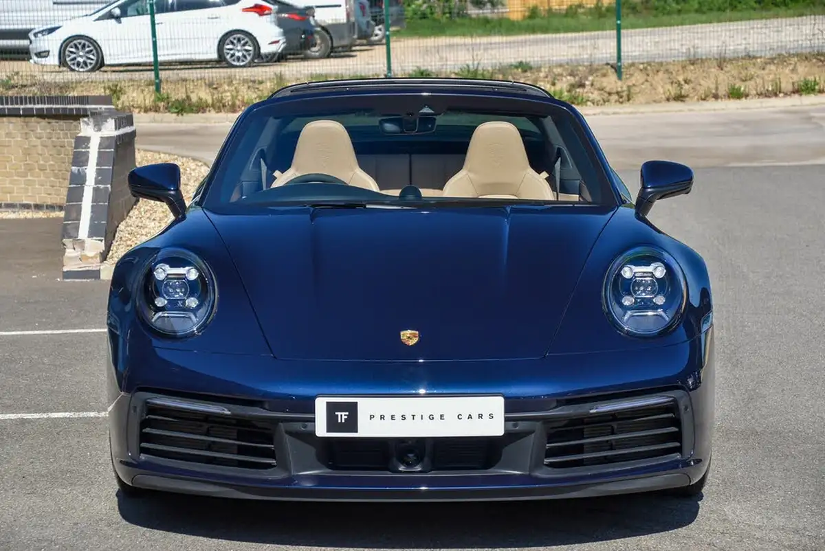 2021-porsche-911-30-targa-4s-big-15