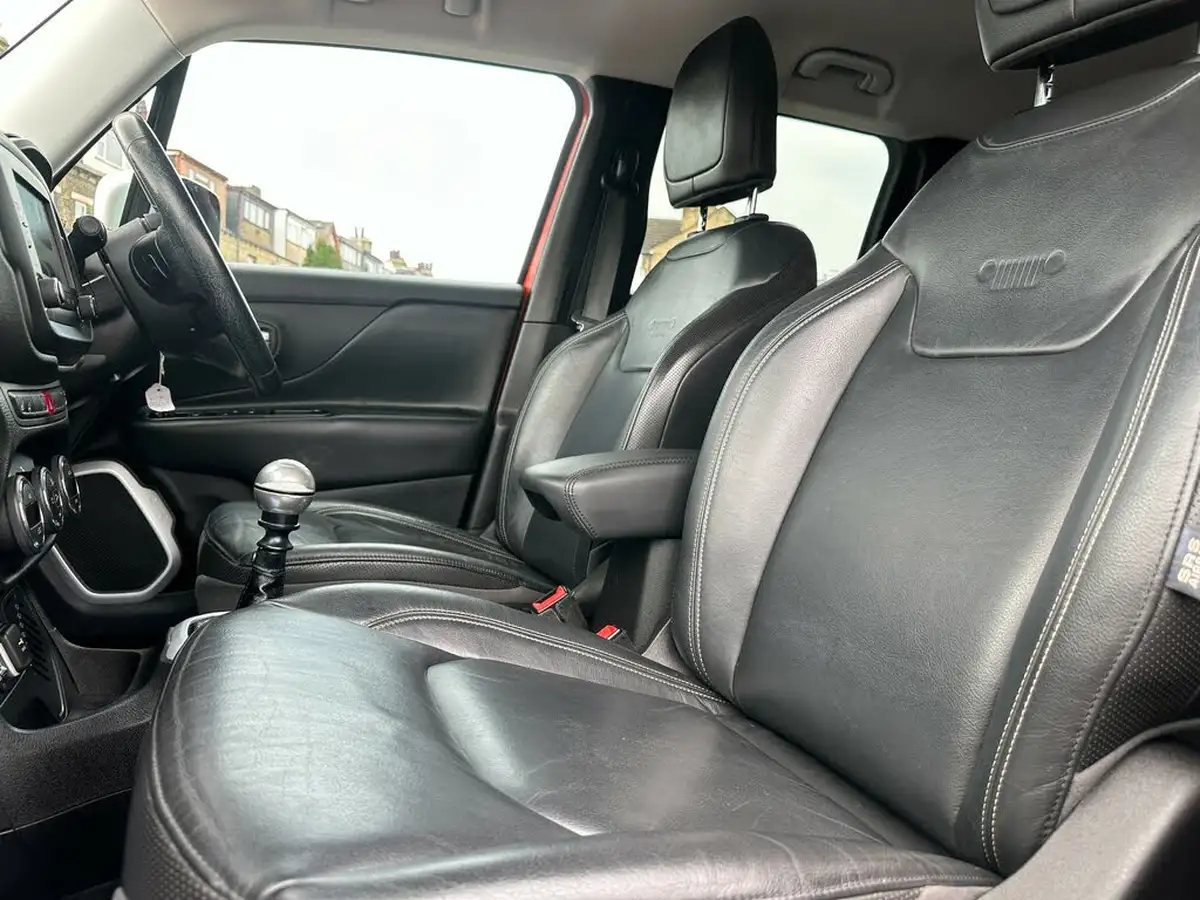 2015-jeep-renegade-16td-limited-big-56