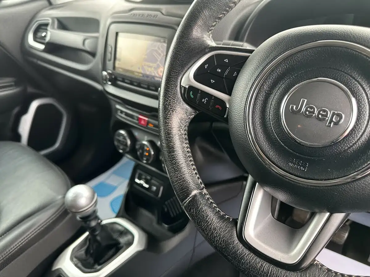 2015-jeep-renegade-16td-limited-big-4