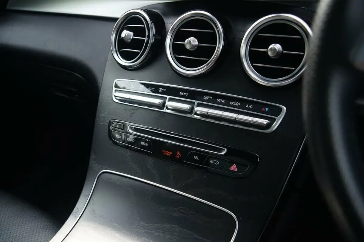 2018-mercedes-benz-glc-class-21d-glc250d-amg-line-premiumss-station-wagon-5d-big-6