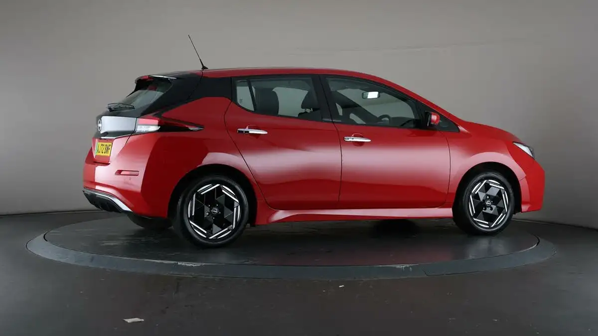 2022-nissan-leaf-e-acenta-39kwh-big-61