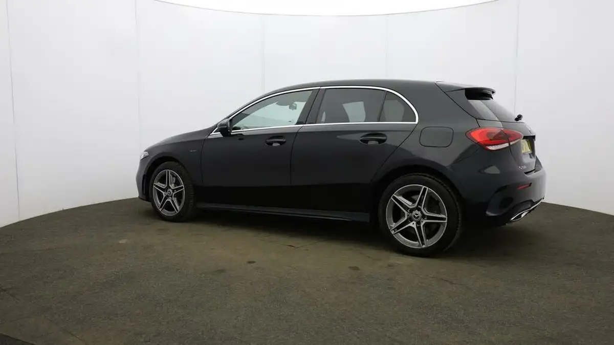 2021-mercedes-benz-a-class-13-a250e-amg-line-hatchback-5d-big-41