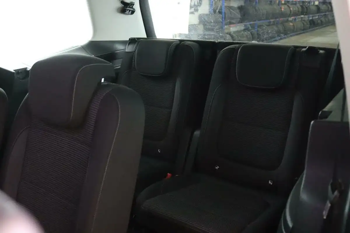 2021-volkswagen-sharan-14-tsi-se-nav-dsg-big-12