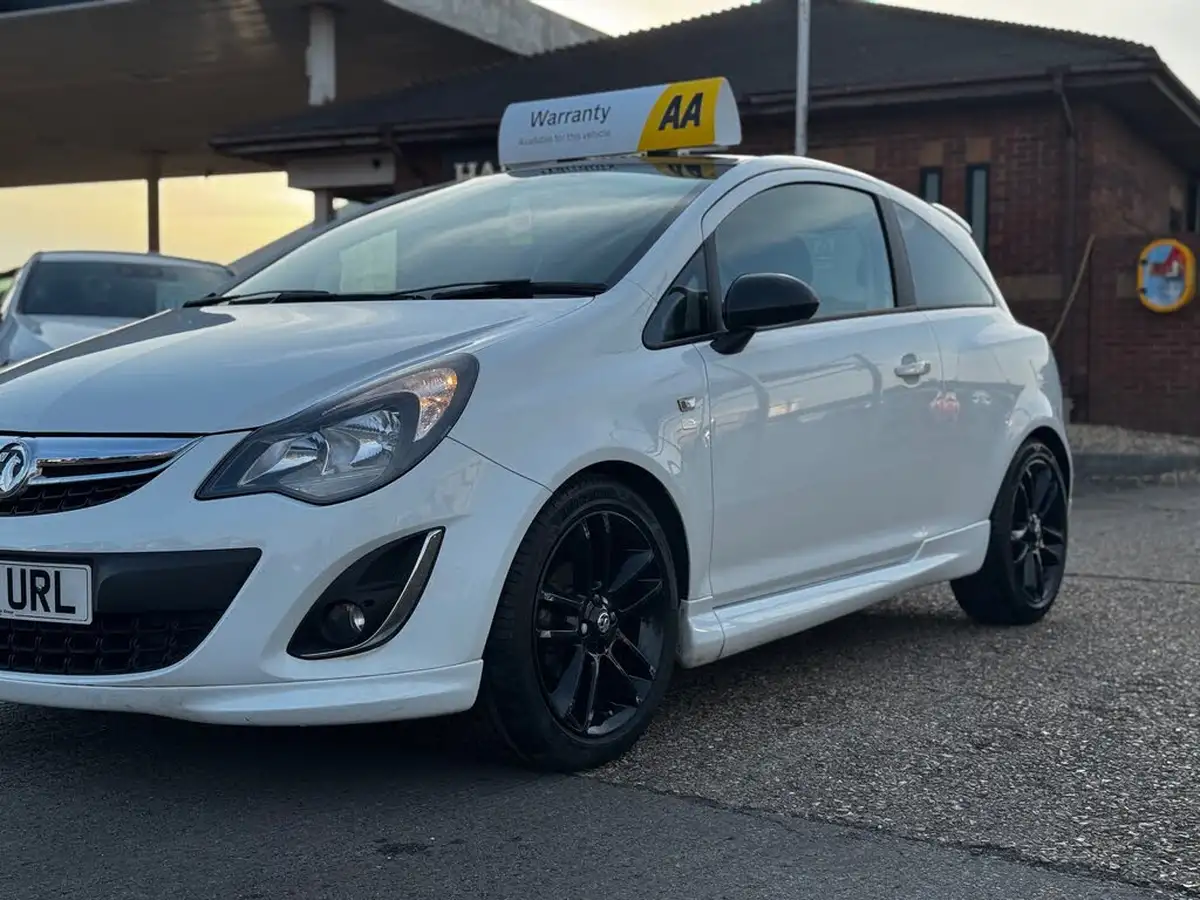 2015-vauxhall-corsa-12-3d-big-2