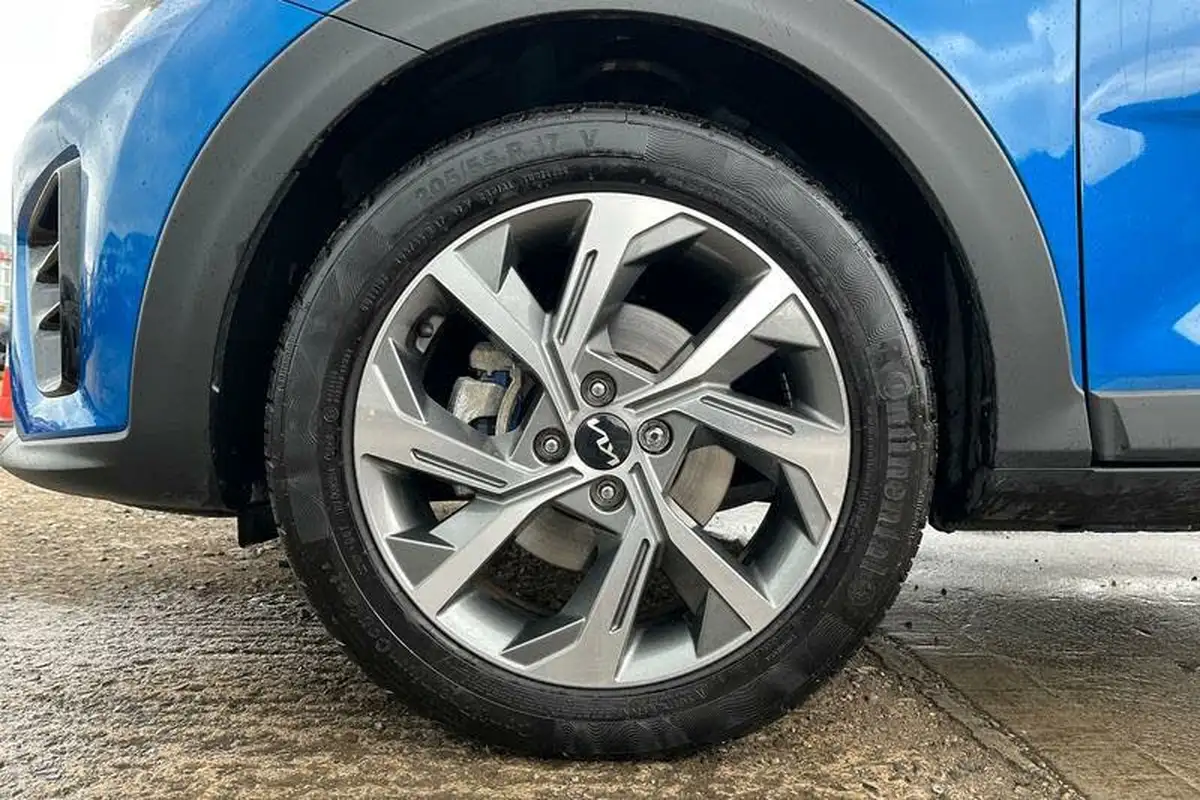 2024-kia-stonic-10-t-gdi-gt-line-s-98bhp-dct-big-7